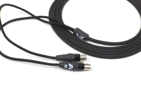 audionum-kabel-do-sluchawek-audeze-zmf-meze-02.jpg AF Audionum - kabel do słuchawek Audeze / Kennerton / Meze / ZMF (2x mXLR 4-pin, SE/BAL)
