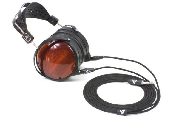 recenzja-kabla-sluchawkowego-audionum-04.jpg AF Audionum - kabel do słuchawek Audeze / Kennerton / Meze / ZMF (2x mXLR 4-pin, SE/BAL)